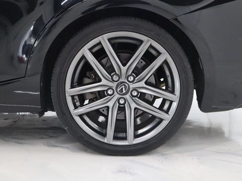 Used 2016 Lexus IS 350 AWD image 10
