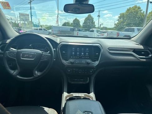 Certified 2023 GMC Acadia AT4 image 15