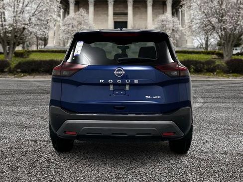 Used 2023 Nissan Rogue SL w/ SL Premium Package image 6