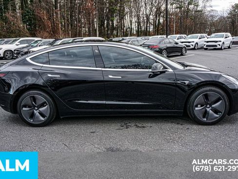 Used 2019 Tesla Model 3 Standard Range Plus image 9