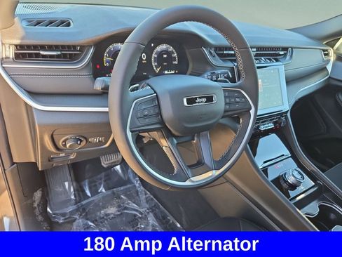 New 2025 Jeep Grand Cherokee Laredo X w/ Luxury Tech Group I AWD/4WD image 11