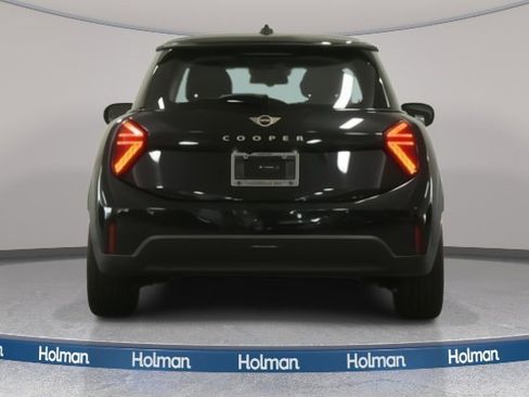 Certified 2025 MINI Cooper 2-Door Hardtop image 6