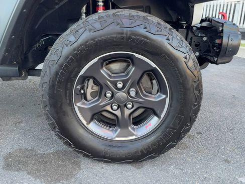 Used 2021 Jeep Gladiator Rubicon w/ Trailer Tow Package AWD/4WD image 13
