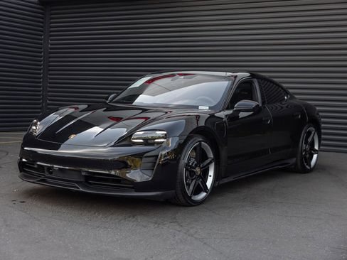 Certified 2023 Porsche Taycan GTS image 1