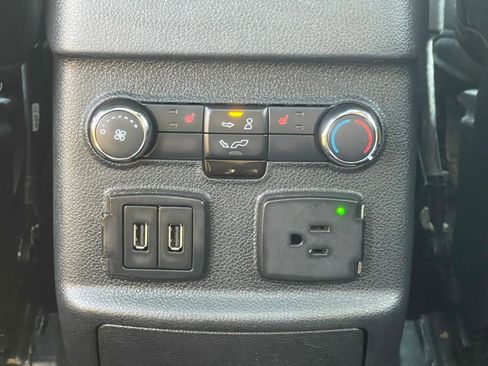 Used 2019 Ford Explorer Limited w/ Ford Safe & Smart Package image 23