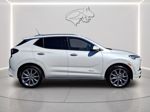 Used 2024 Buick Encore GX Avenir w/ Avenir Technology Package AWD/4WD image 2
