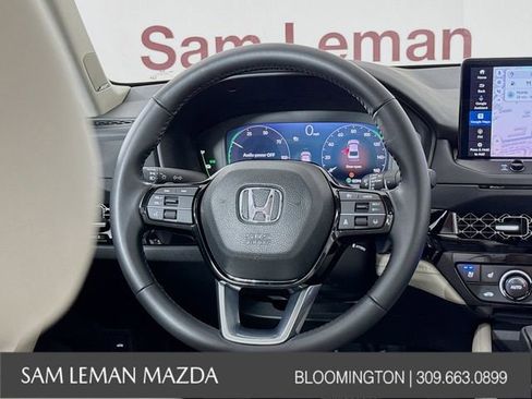 Used 2024 Honda Accord Touring image 17