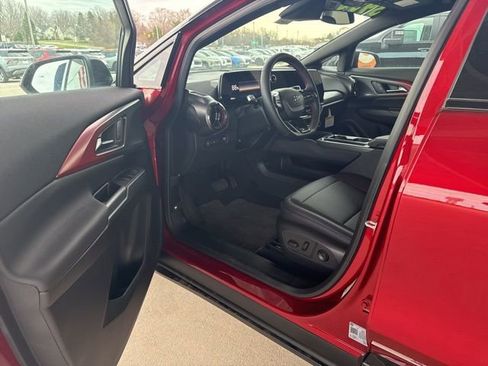 New 2026 Chevrolet Equinox EV RS AWD/4WD image 11