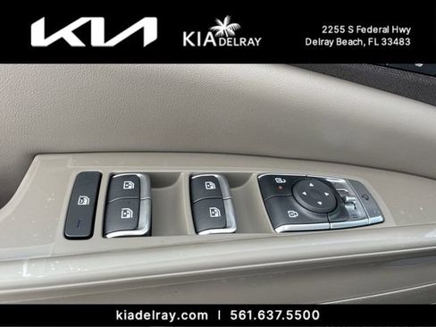 New 2026 Kia Carnival EX FWD image 17