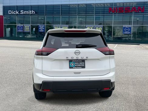 New 2026 Nissan Rogue S image 5