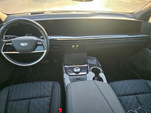 New 2026 Cadillac Escalade IQ Sport 1 w/ LPO, Floor Liner Package image 17