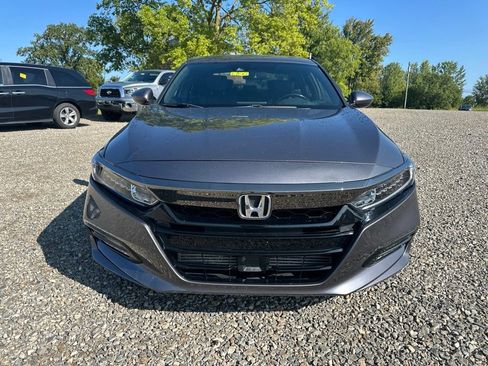 Used 2018 Honda Accord Sport image 2