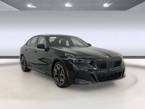 New 2026 BMW 530i w/ M Sport Package image 7
