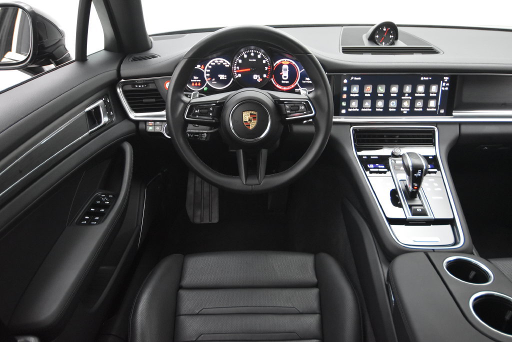 Used 2023 Porsche Panamera 4 Platinum Edition AWD/4WD image 37