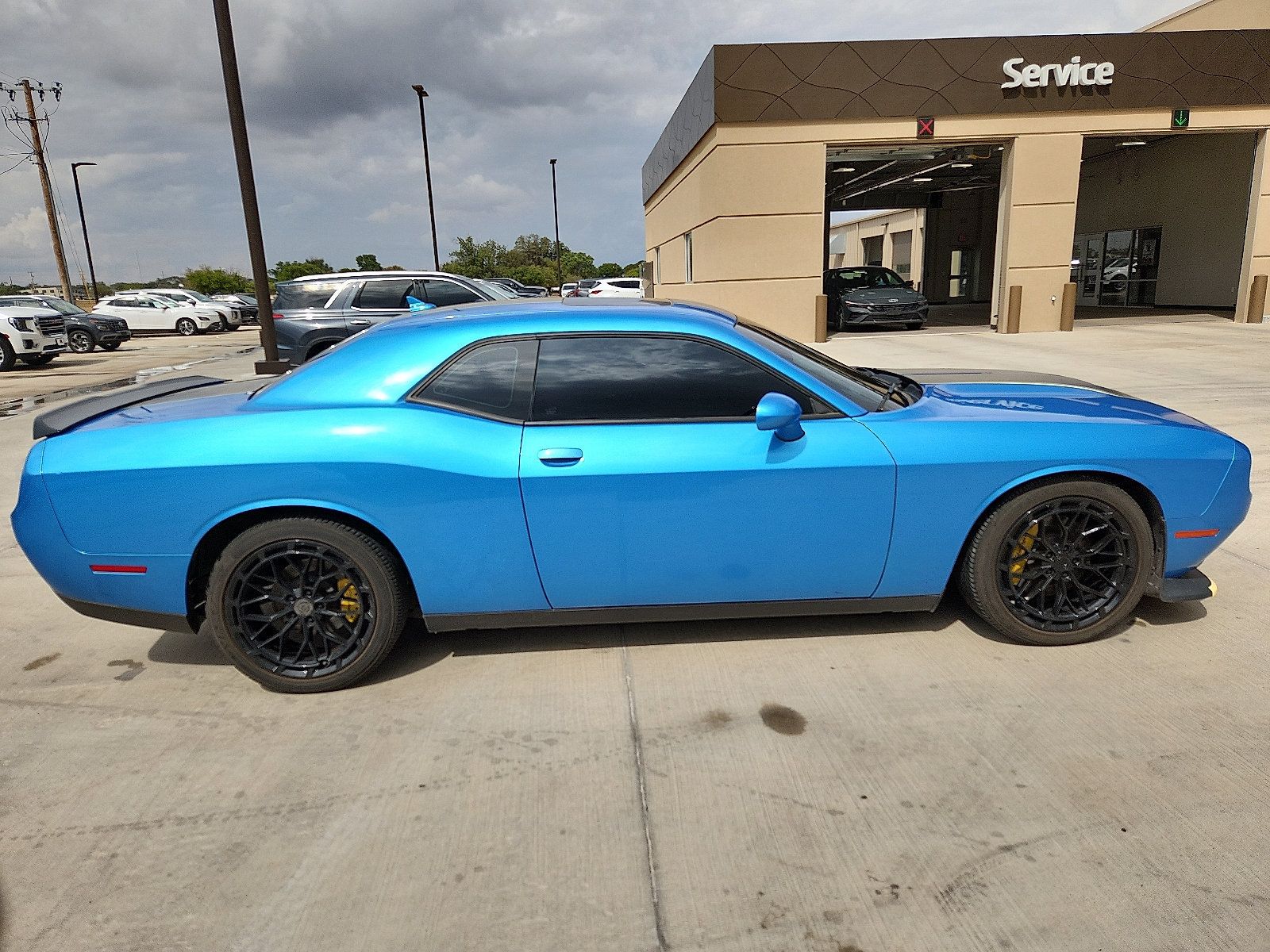 Used 2023 Dodge Challenger GT w/ Blacktop Package RWD image 3