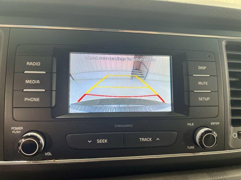 Used 2018 Kia Sedona LX FWD image 15