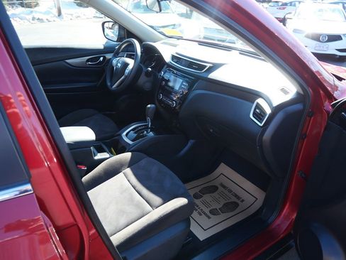 Used 2015 Nissan Rogue SV image 28