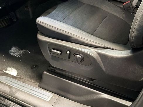 Used 2020 GMC Sierra 1500 SLE w/ SLE Convenience Package image 18