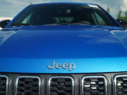 New 2025 Jeep Compass Sport image 36