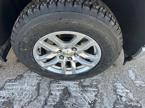 Used 2020 Chevrolet Silverado 1500 LT w/ All-Star Edition image 16