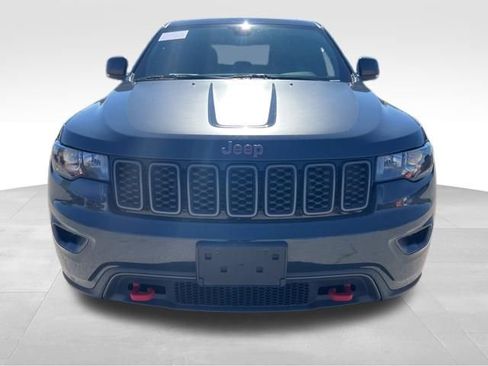 Used 2018 Jeep Grand Cherokee Trailhawk image 2