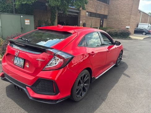 Used 2017 Honda Civic Sport image 2
