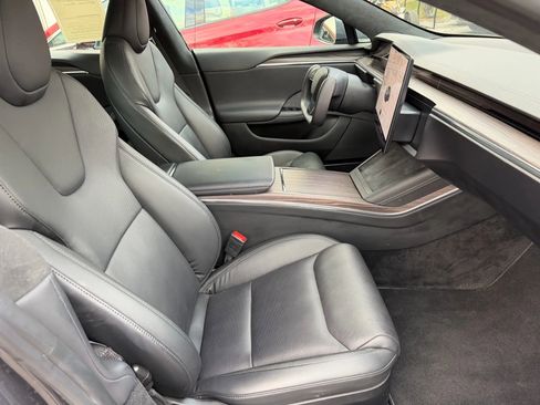 Used 2022 Tesla Model S image 21