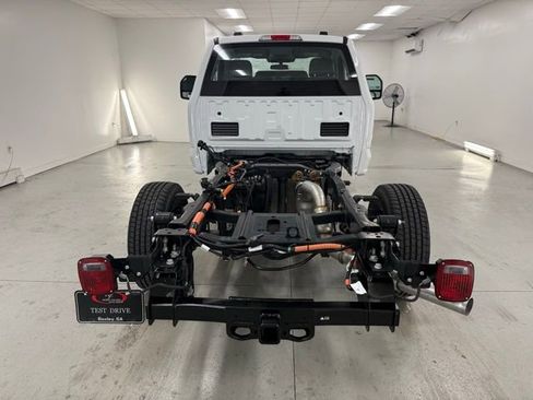 New 2026 Ford F250 XL w/ XL Chrome Package image 7