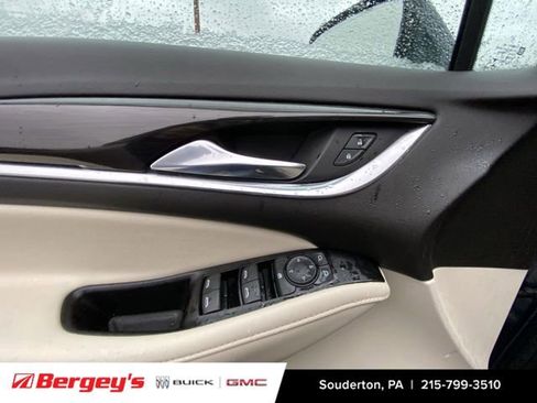 Certified 2023 Buick Enclave Essence image 26