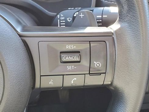 Used 2022 Nissan Rogue S image 19