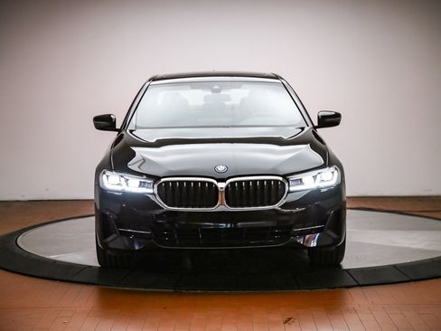 Used 2023 BMW 530e w/ Convenience Package RWD image 7