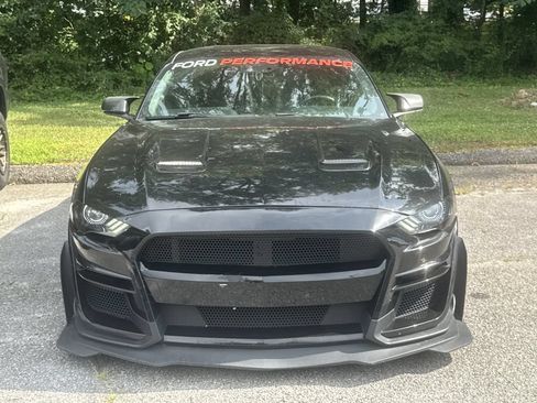 Used 2019 Ford Mustang GT Premium w/ Equipment Group 401A RWD image 2