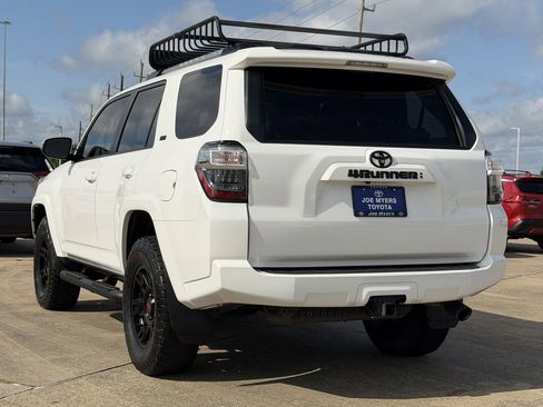 Used 2023 Toyota 4Runner SR5 Premium w/ Moonroof Package AWD/4WD image 7