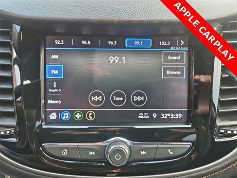 Used 2020 Chevrolet Trax LT w/ LT Convenience Package image 13