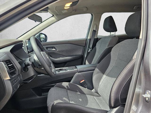 Used 2023 Nissan Rogue SV FWD image 13