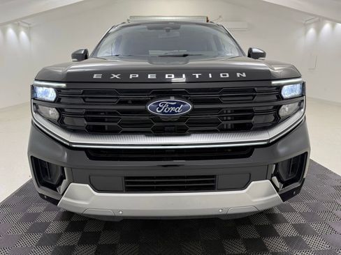Used 2025 Ford Expedition Platinum AWD/4WD image 27