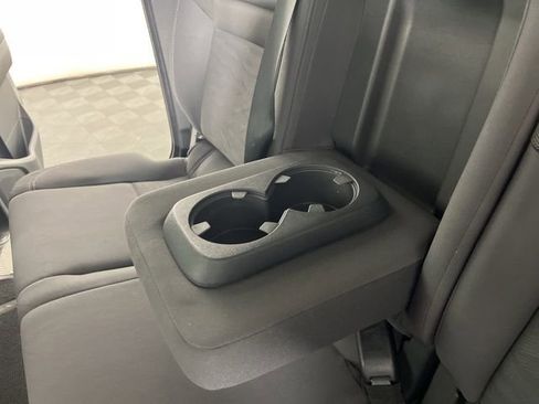 Used 2024 Nissan Frontier SV image 40