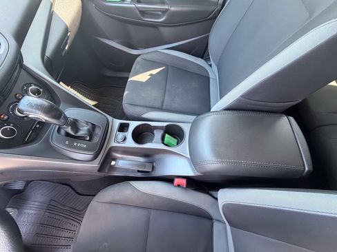 Used 2014 Ford Escape S FWD image 18