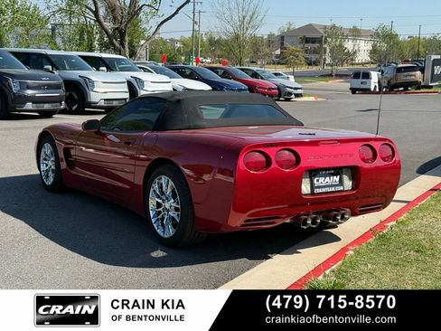 Used 2004 Chevrolet Corvette Convertible w/ Preferred Equipment Group image 28