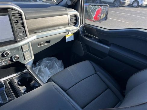 New 2025 Ford F150 Lariat w/ Equipment Group 502A High image 15