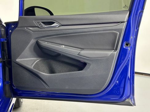 Used 2022 Volkswagen Golf R AWD/4WD image 9