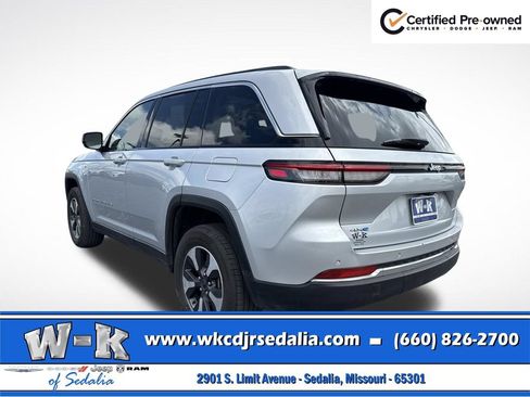 Used 2024 Jeep Grand Cherokee Limited 4xe AWD/4WD image 9