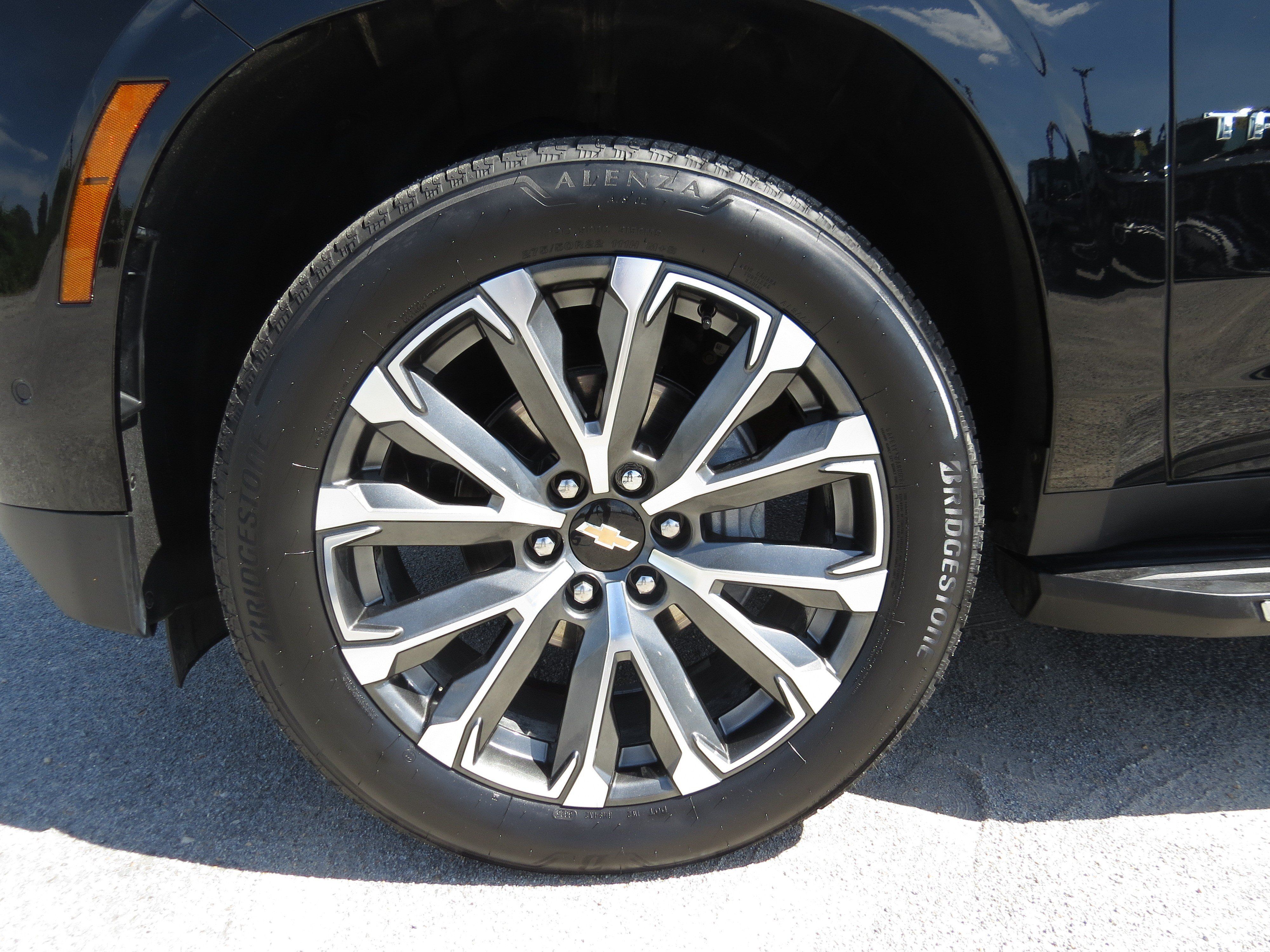 Used 2026 Chevrolet Tahoe High Country w/ Sun And Tow Package AWD/4WD image 10