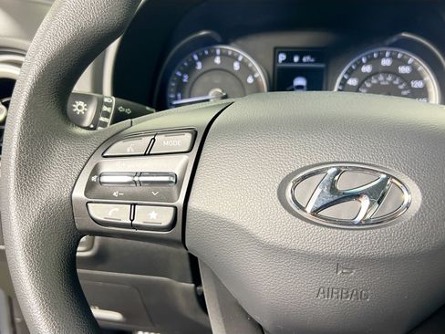Used 2023 Hyundai Kona SEL FWD image 18