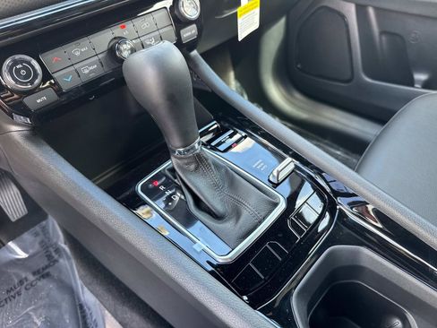 New 2026 Jeep Compass Latitude AWD/4WD image 24