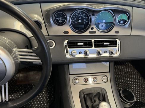 Used 2003 BMW Z8 image 28
