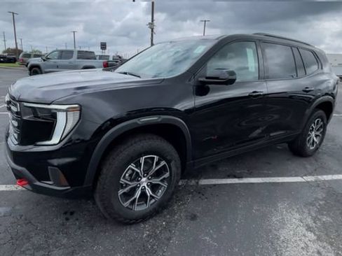 New 2026 GMC Acadia AT4 w/ Luxury Package AWD/4WD image 6