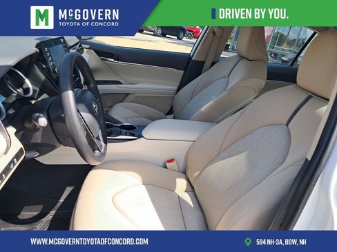Used 2023 Toyota Camry LE AWD/4WD image 13