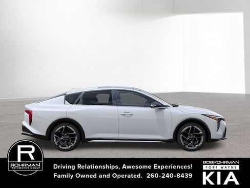 New 2026 Kia K4 GT-Line image 8