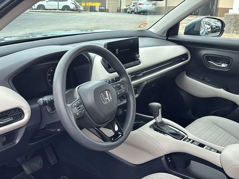 Certified 2025 Honda HR-V LX image 23